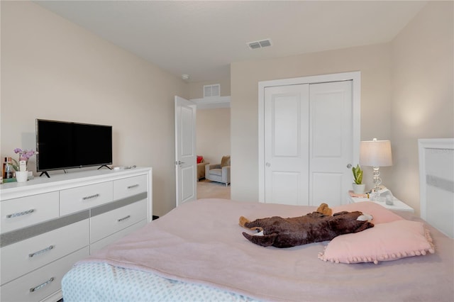 bedroom with a closet