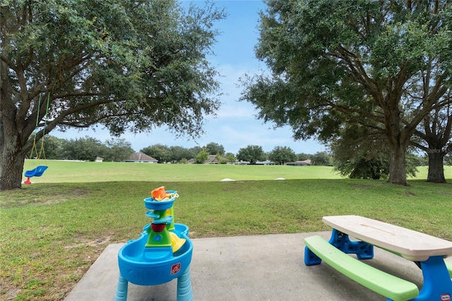 view of yard with a patio area