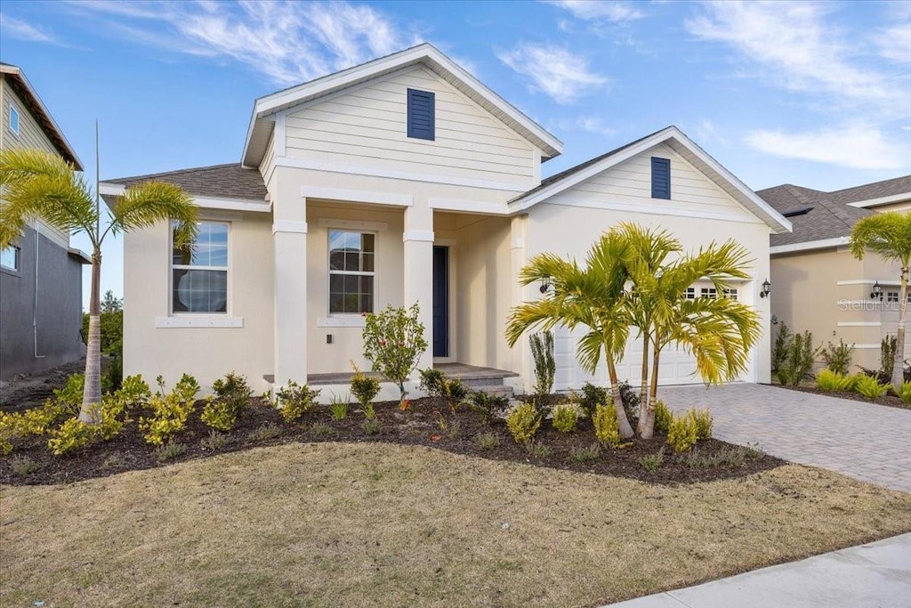 view of front of home featuring a garage