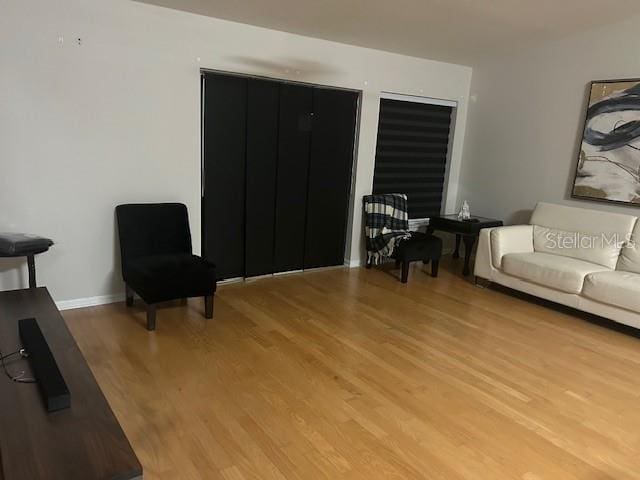 living area with light wood-type flooring