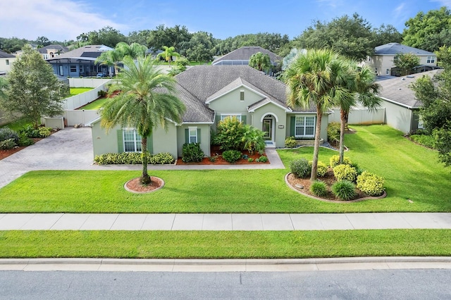 view of front facade featuring a front yard