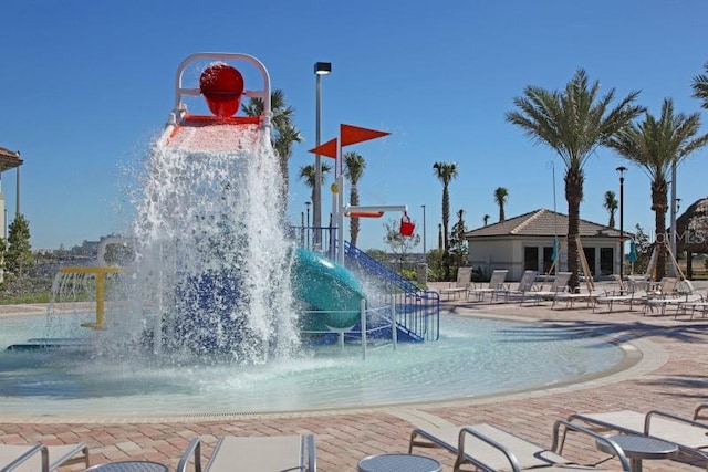 view of property's community featuring a patio area