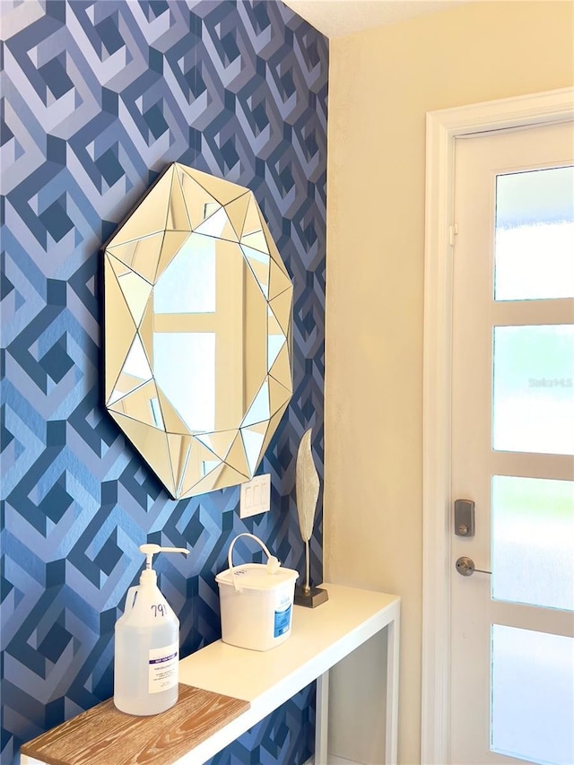 791 Pebble Beach Dr, Davenport, FL 33896 - view of mudroom