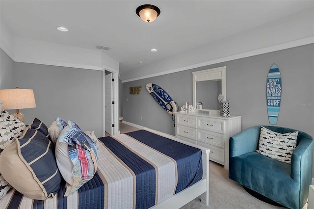 bedroom featuring recessed lighting, visible vents, light carpet, and baseboards