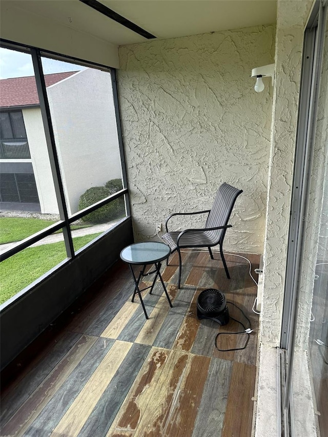 view of sunroom / solarium