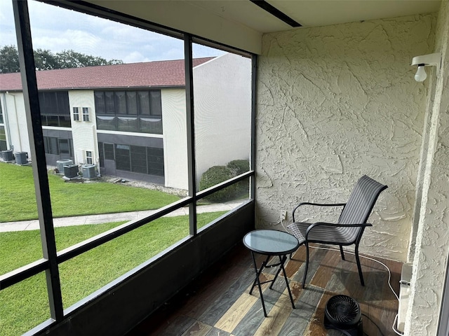 sunroom featuring a healthy amount of sunlight