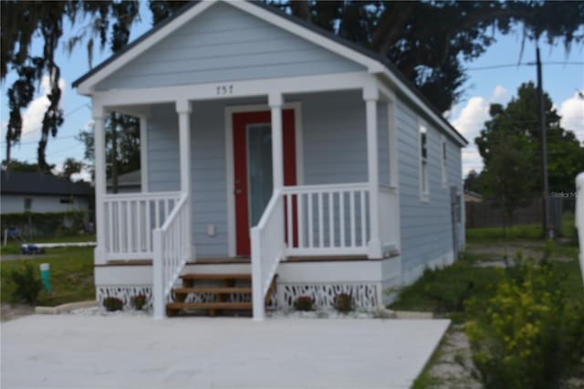 bungalow with a porch