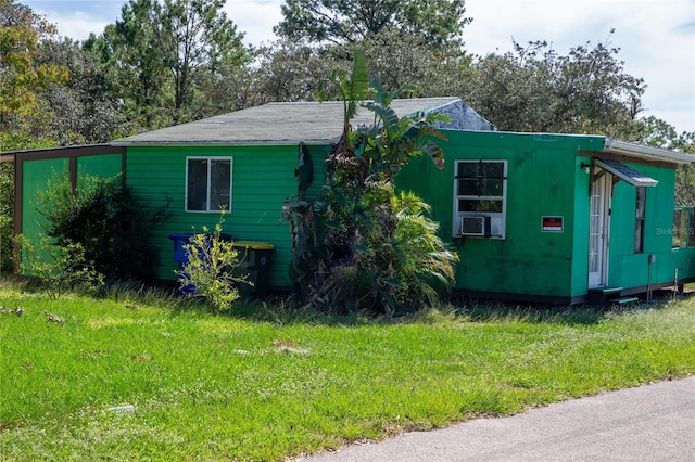 exterior space featuring a yard