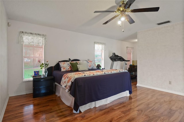 2101 Appy Ln, Apopka, FL 32712 - bedroom featuring wood finished floors and a ceiling fan