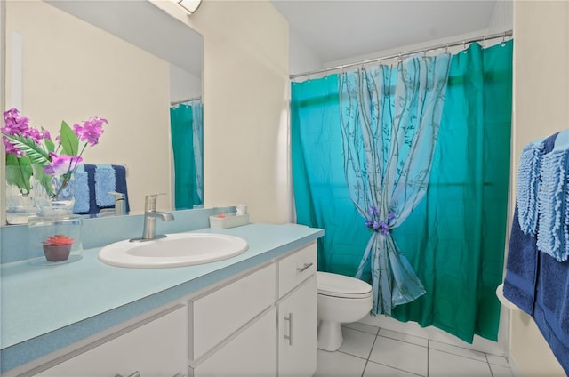 2101 Appy Ln, Apopka, FL 32712 - bathroom with vanity and tile patterned floors