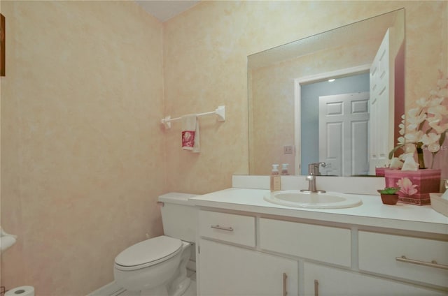 2101 Appy Ln, Apopka, FL 32712 - bathroom featuring vanity and toilet