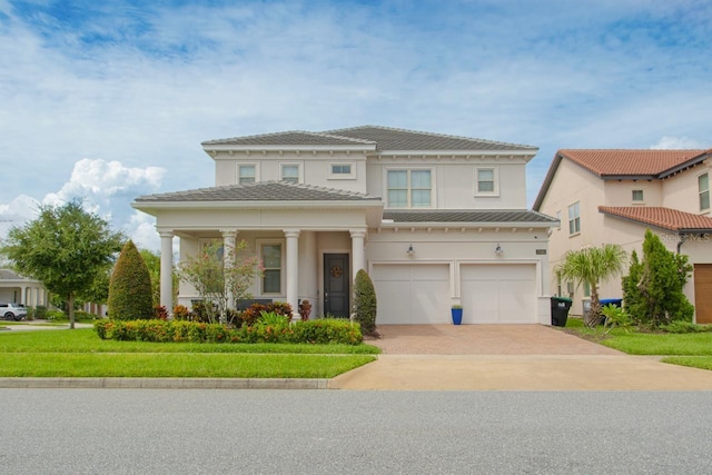 view of front facade featuring a garage