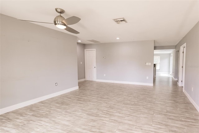 empty room with ceiling fan