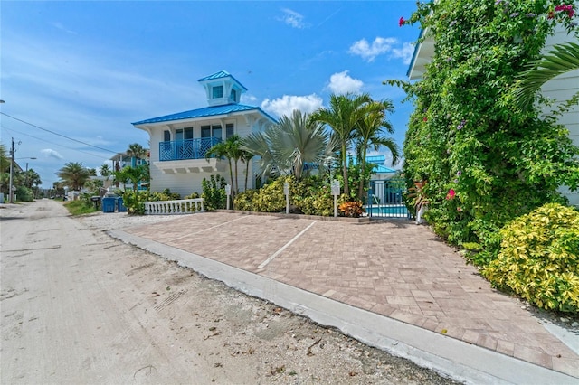 view of front of home featuring metal roof