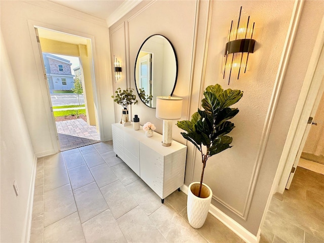 9095 Sommerset Hills Dr, Davenport, FL 33896 - interior space featuring light tile patterned floors, baseboards, and crown molding