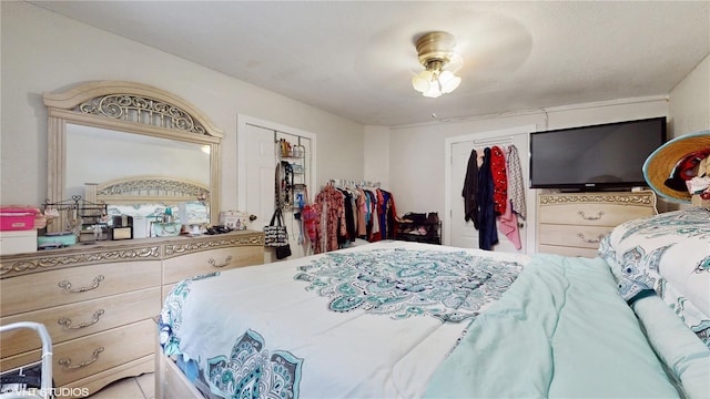 bedroom featuring ceiling fan