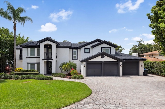 view of front of home with a front yard