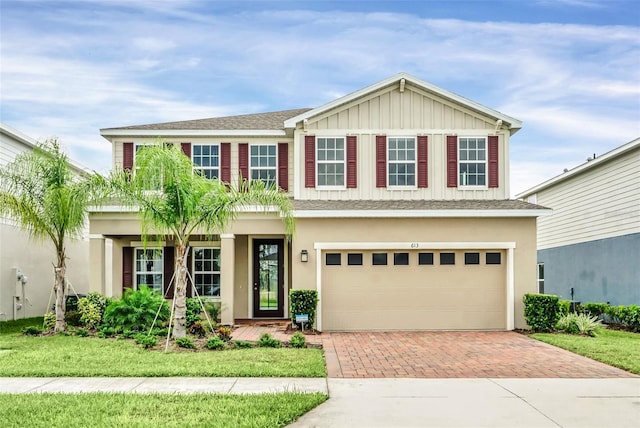 view of front of home featuring a garage