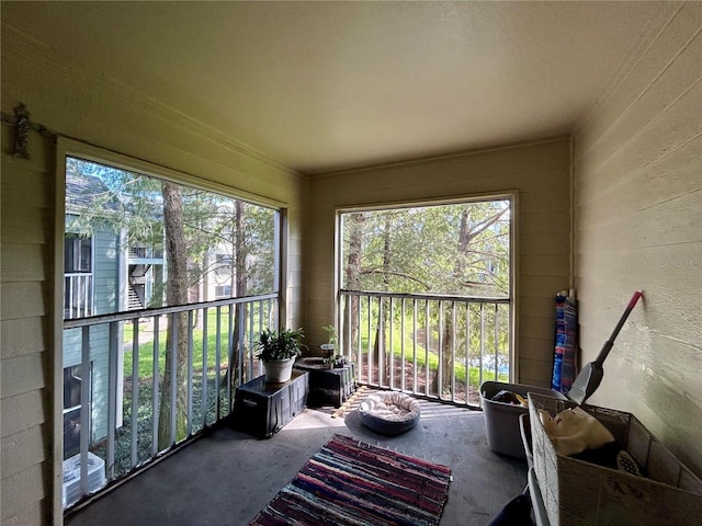 view of sunroom / solarium