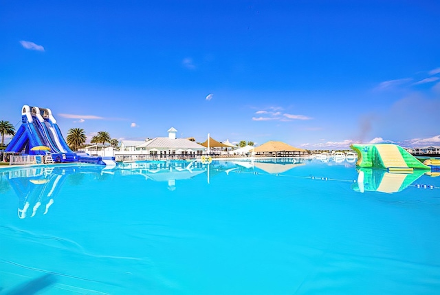 view of swimming pool