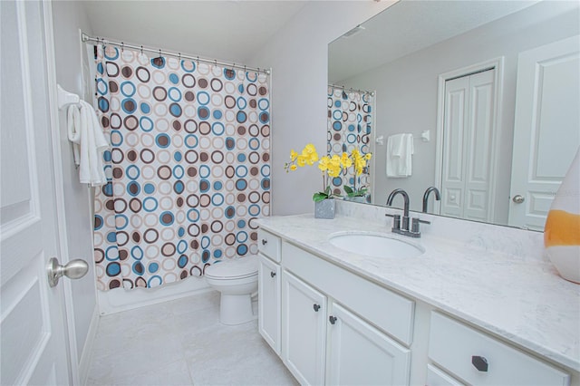 full bathroom with shower / tub combo, vanity, and toilet