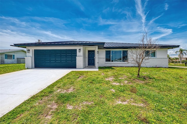 1359 Cambridge Dr, Venice, FL 34293 - photo 1