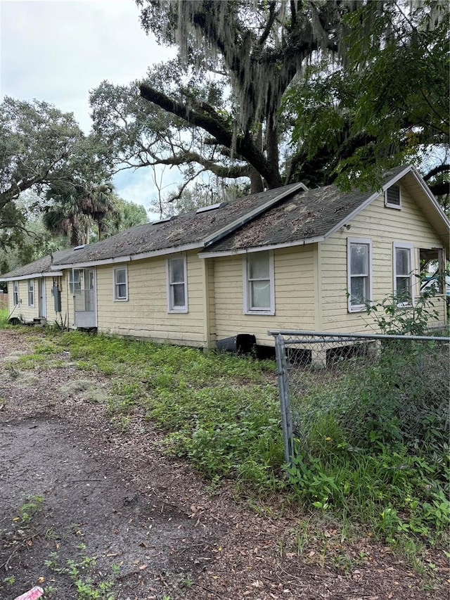 view of home's exterior