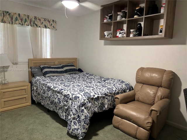 bedroom featuring carpet and ceiling fan