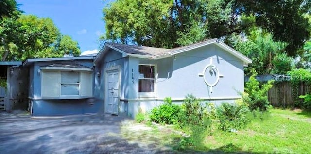 view of home's exterior