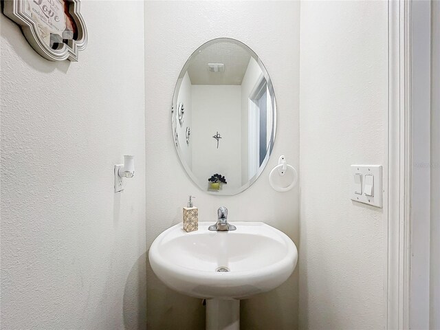 bathroom with sink