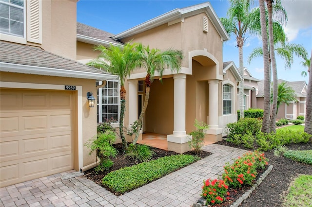 view of front of home featuring a garage