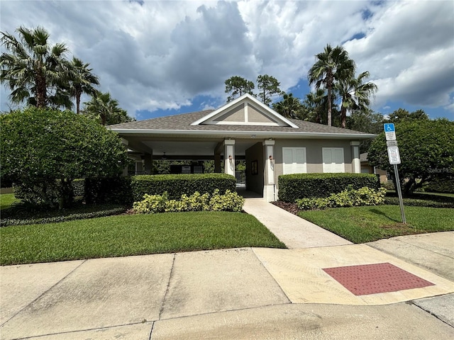 view of front of home with a front yard