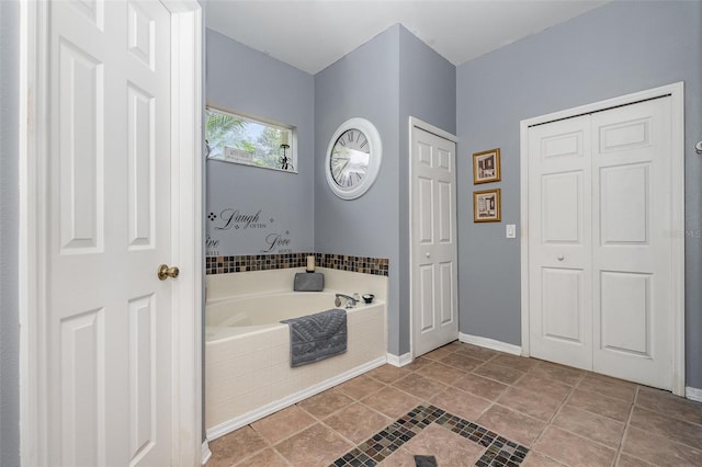 4609 Indian River Dr, Cocoa, FL 32927 - bathroom with a bath