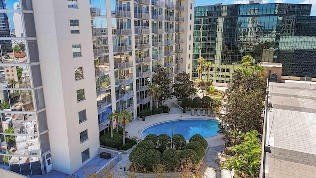 view of swimming pool