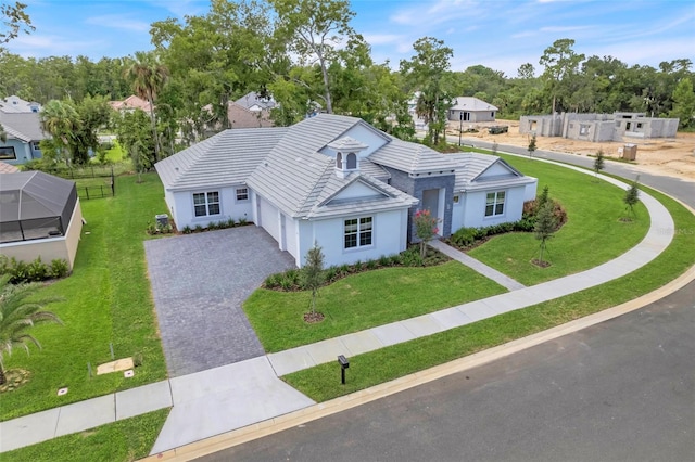 view of front of home featuring a front lawn