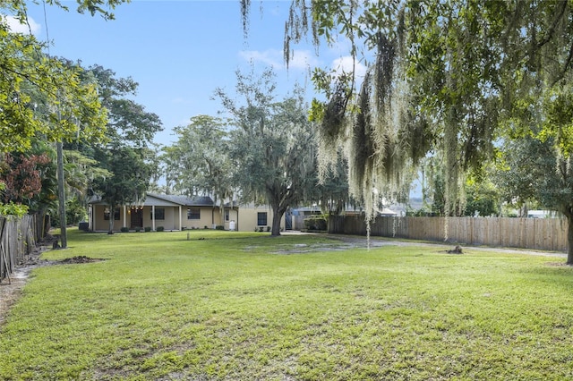 5625 Chipola Cir, Orlando, FL 32839 - view of yard