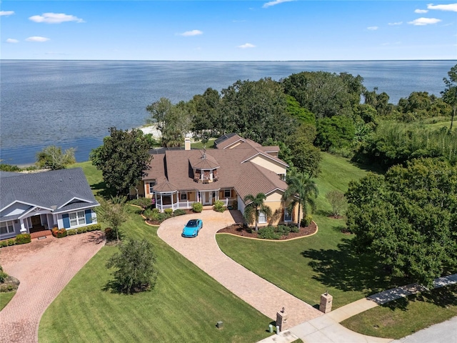 bird's eye view with a water view