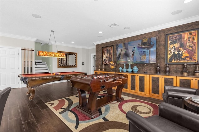 recreation room featuring wood-type flooring, billiards, and crown molding