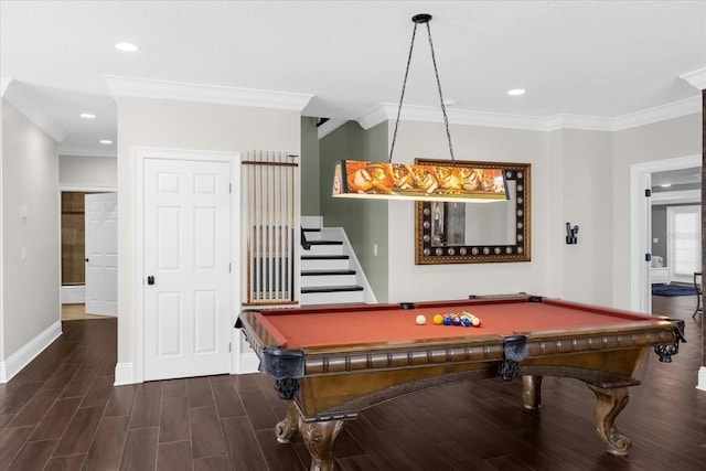 playroom featuring crown molding, dark hardwood / wood-style flooring, and billiards