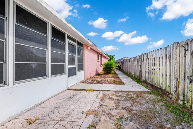 view of yard with a patio area