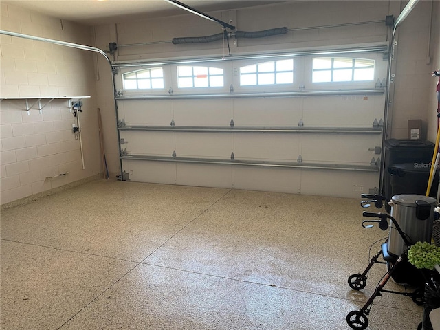 11 Rio Vista Dr, Palm Coast, FL 32137 - garage featuring concrete block wall