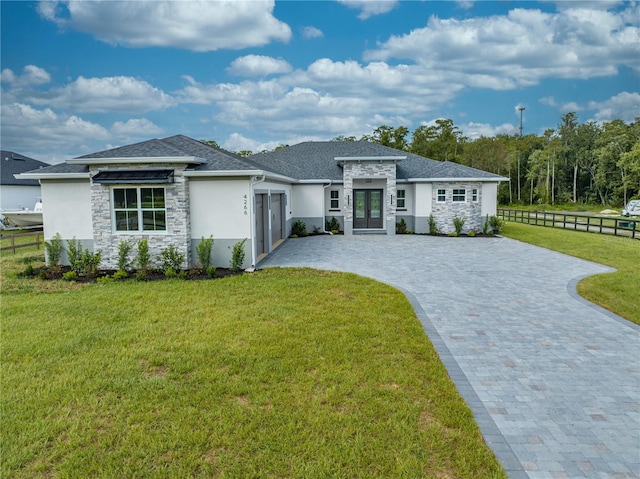 view of front of house featuring a front yard