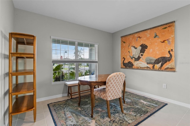 dining room featuring light tile patterned floors