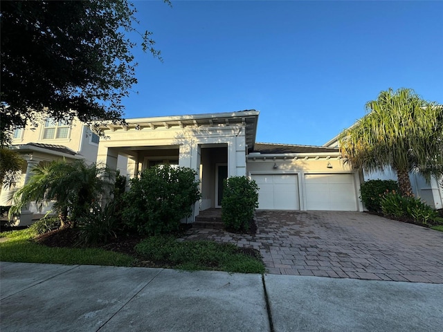 view of front facade with a garage