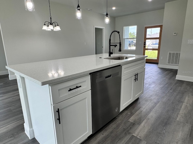 kitchen with sink, decorative light fixtures, dark wood-type flooring, white cabinetry, and dishwasher