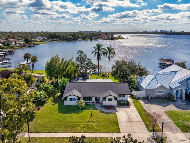 bird's eye view with a water view