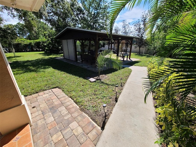 view of yard with a patio area