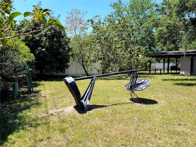 view of yard featuring fence