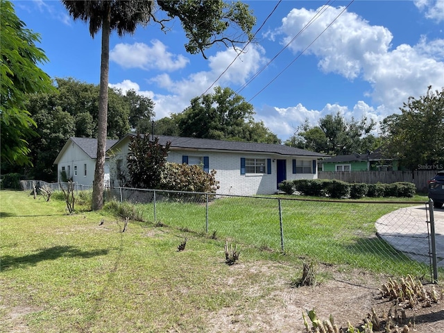 exterior space featuring a yard