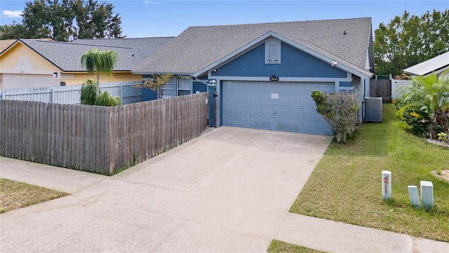 view of front of property with a front lawn